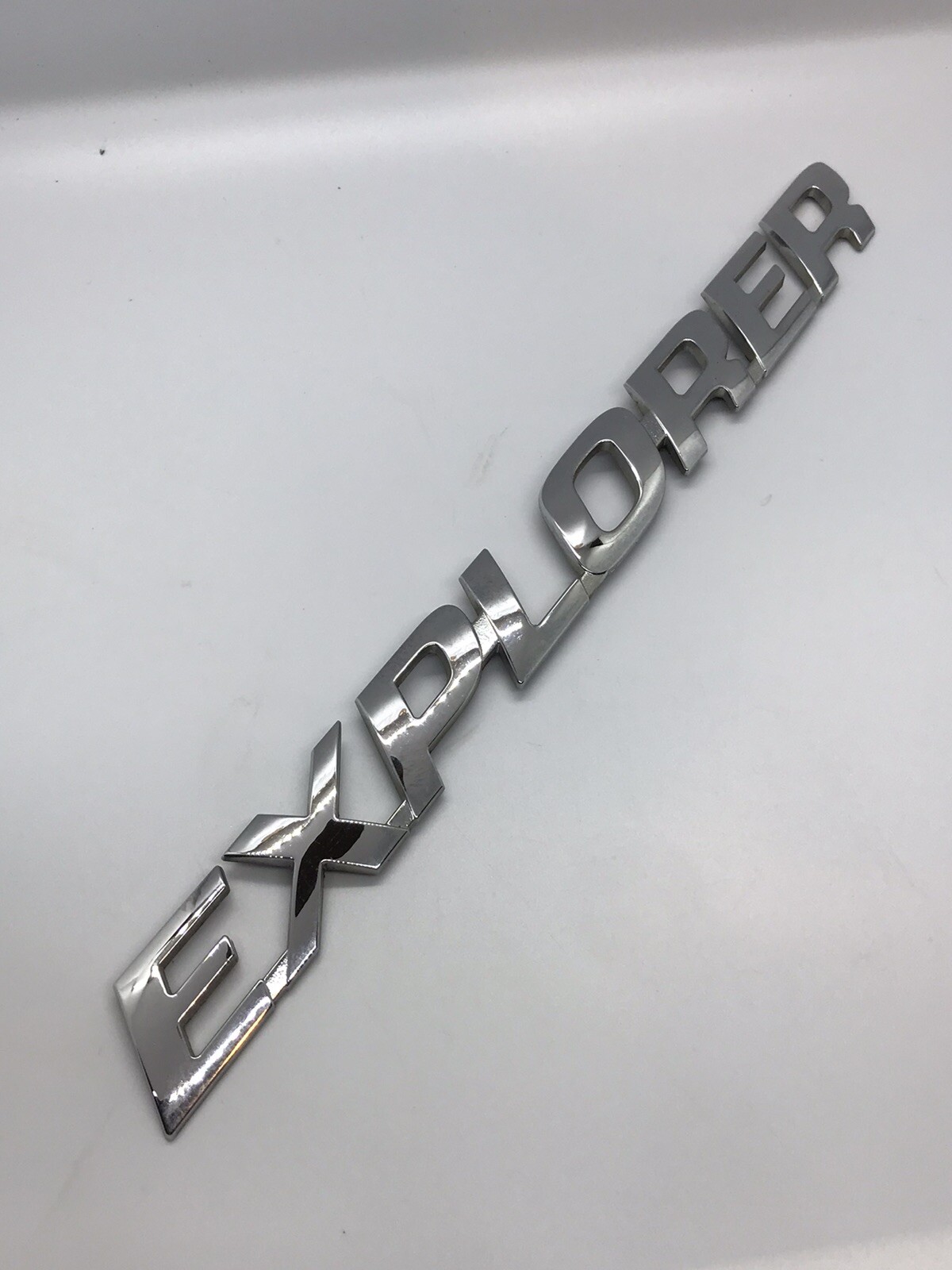 02 03 04 05 FORD EXPLORER SPORT TRAC XLT OEM CHROME REAR TAIL GATE