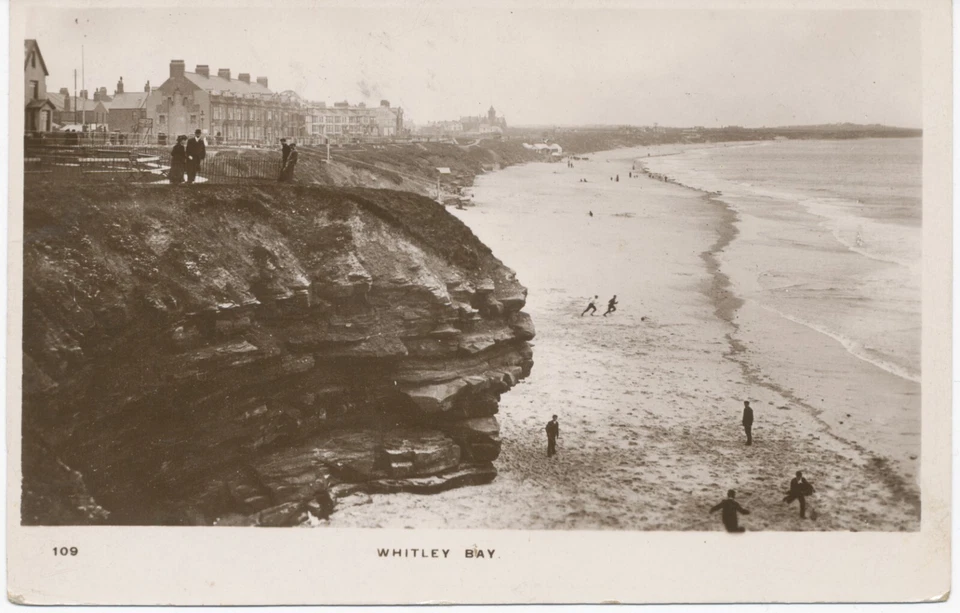 GB „WHITLEY-BAY.R.S.O / NORTHUMBERLAND“ double circle 25mm on superb rare vin - Image 2 of 4