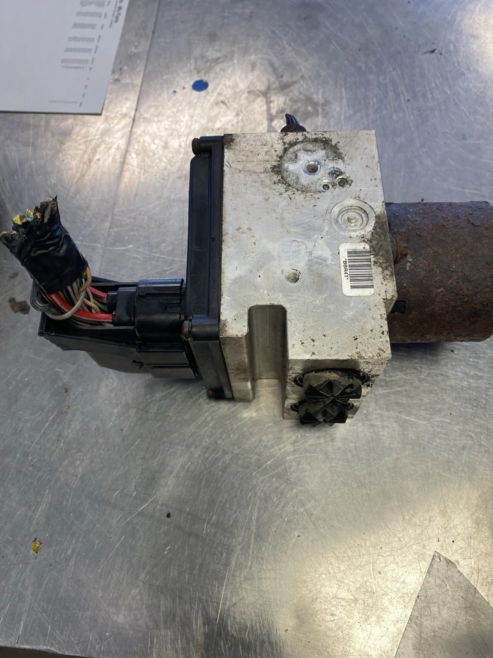 12-17 BOMBA FRENO ANTIBLOQUEO UNIDAD ABS CHEVY EXPRESS GMC SAVANA 2500 3500 22792968  Foto 4 de 4