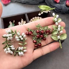 Plant Brooch Green Pearl Pin Corsage Accessories Ladies Delicate Jewelry Gifts