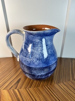 Harbour House Cottagecore blaue Glasur Kanne oder Vase Vintage Stil Keramik Pottery
