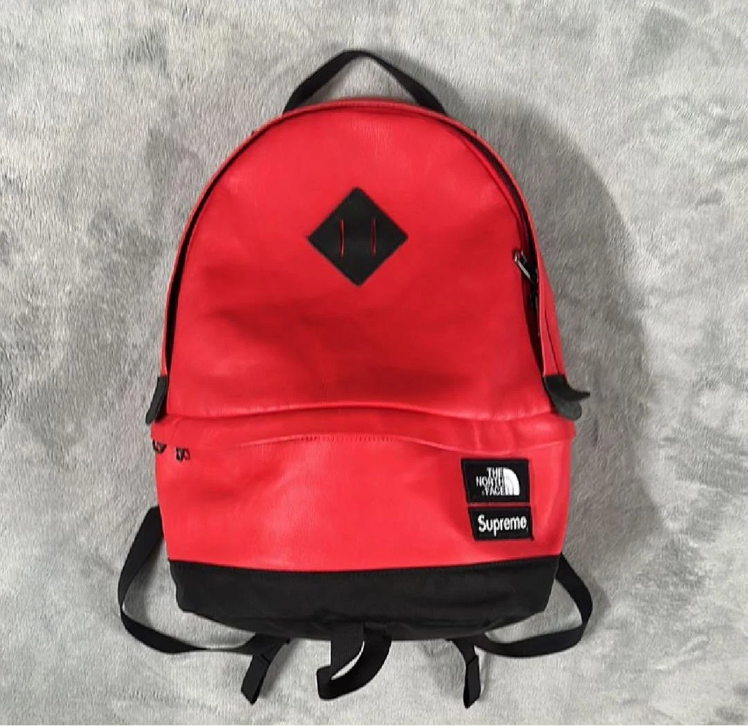 Supreme North Face Sac à Dos en Cuir Occasion 3x Haute Qualité Rouge, Élégant