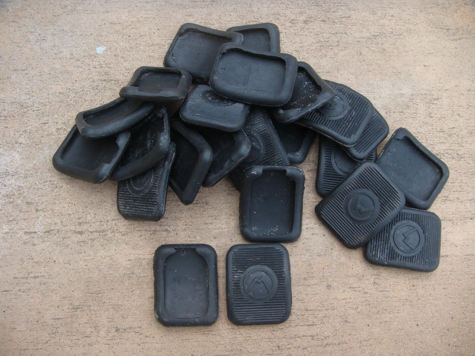 Pastillas de embrague y pedal de freno Volkswagen Beetle, Ghia, tipo 3 y Thing Foto 2 de 3