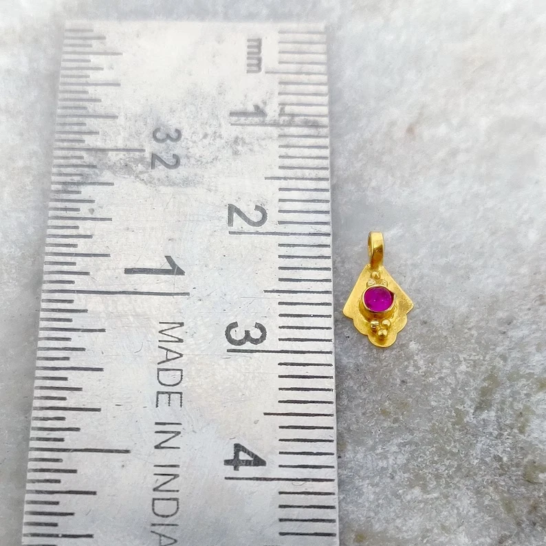 9x5mm 18k Yellow Gold Charm Pendant Treated Tourmaline Mother's Day Gift - Image 4 of 4