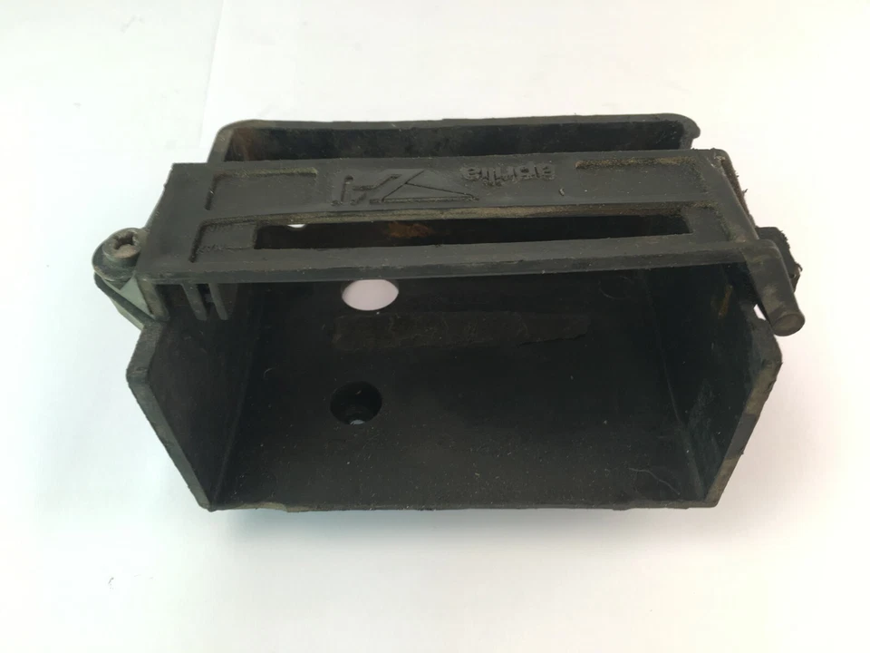 APRILIA AF1 50 1989 BATTERY HOLDER CARRIER - image 4 of 4