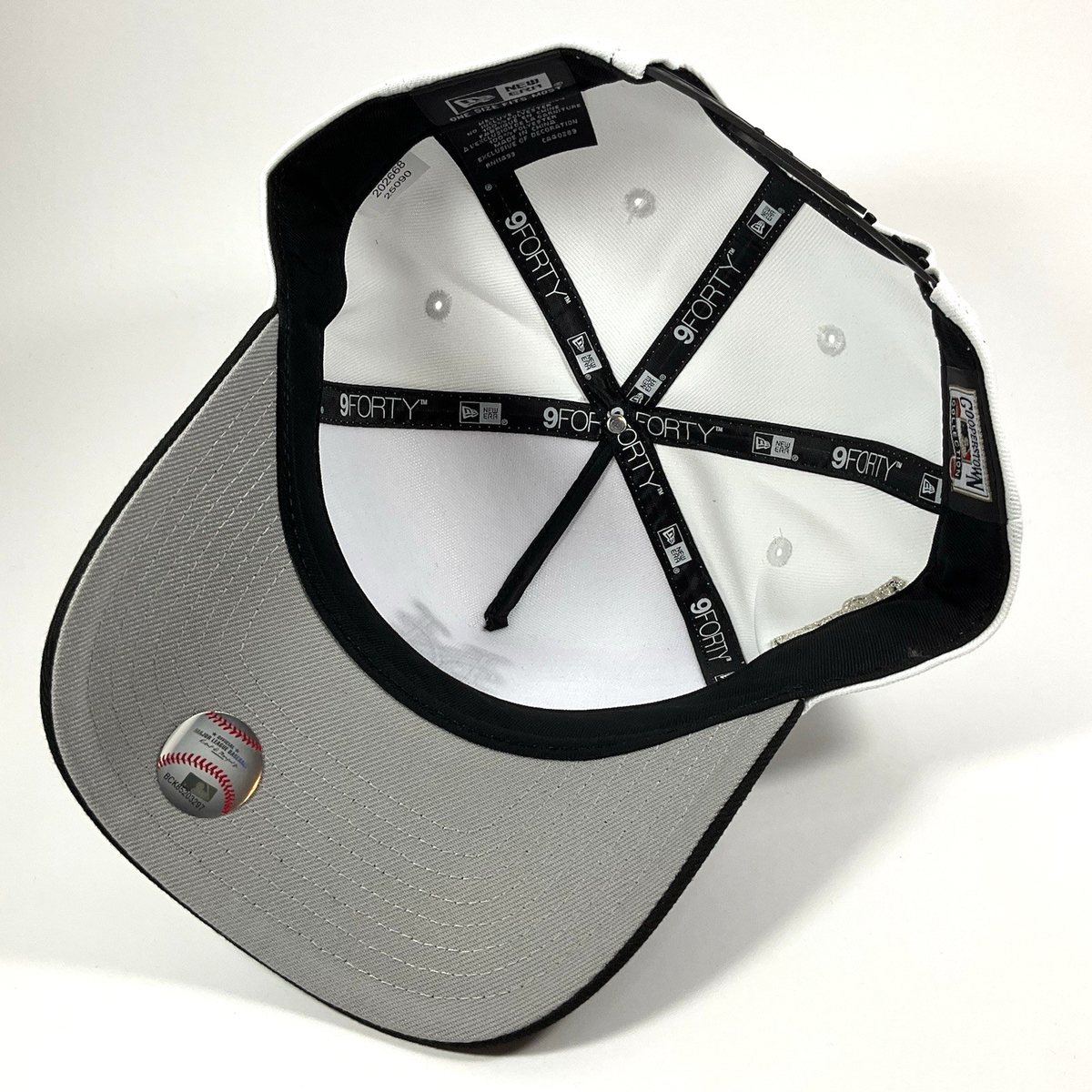 New Era New York NY Mets Exclusive Black White 9FORTY A-Frame 