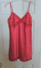 Jaclyn Smith Sleepwear women  s size MED red hearts satin lace chemise VALENTINE