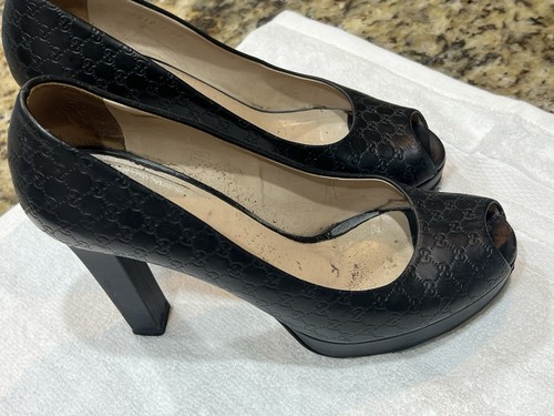 Gucci Women's Black Leather With GG Monogram Logo Pep Toe Shoes, Size 39 - Picture 2 of 12