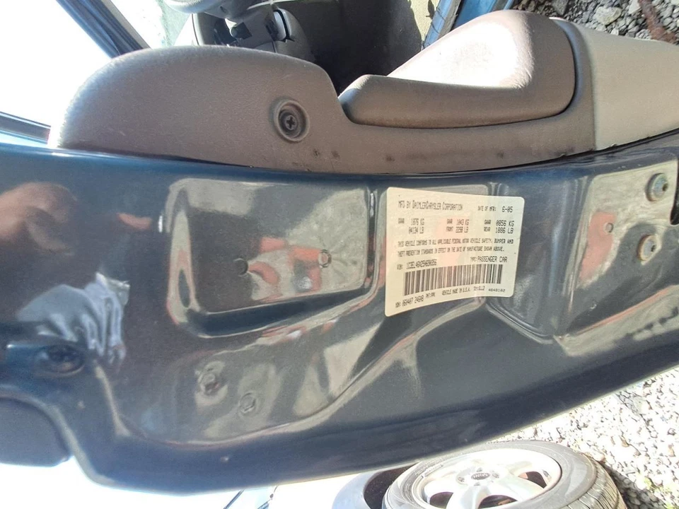 Chrysler Sebring 2005 2,4 L caja purificadora de aire usada OEM 109 k millas - 319-06284 Foto 3 de 4