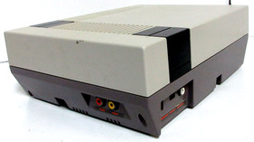 1985 Nintendo Entertainment System NES-001 Console  CONTROL DECK - PARTS ONLY