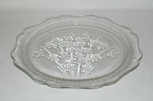 Jeannette Glass IRIS AND HERRINGBONE Crystal Dinner Plate (OLD)