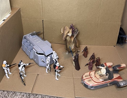 Star Wars Tatooine Imperial Troop Transport und Figuren Konvolut