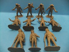 Grey Plastic Astronaut Figure Lot of 11 Vintage 60s Figures Made in China