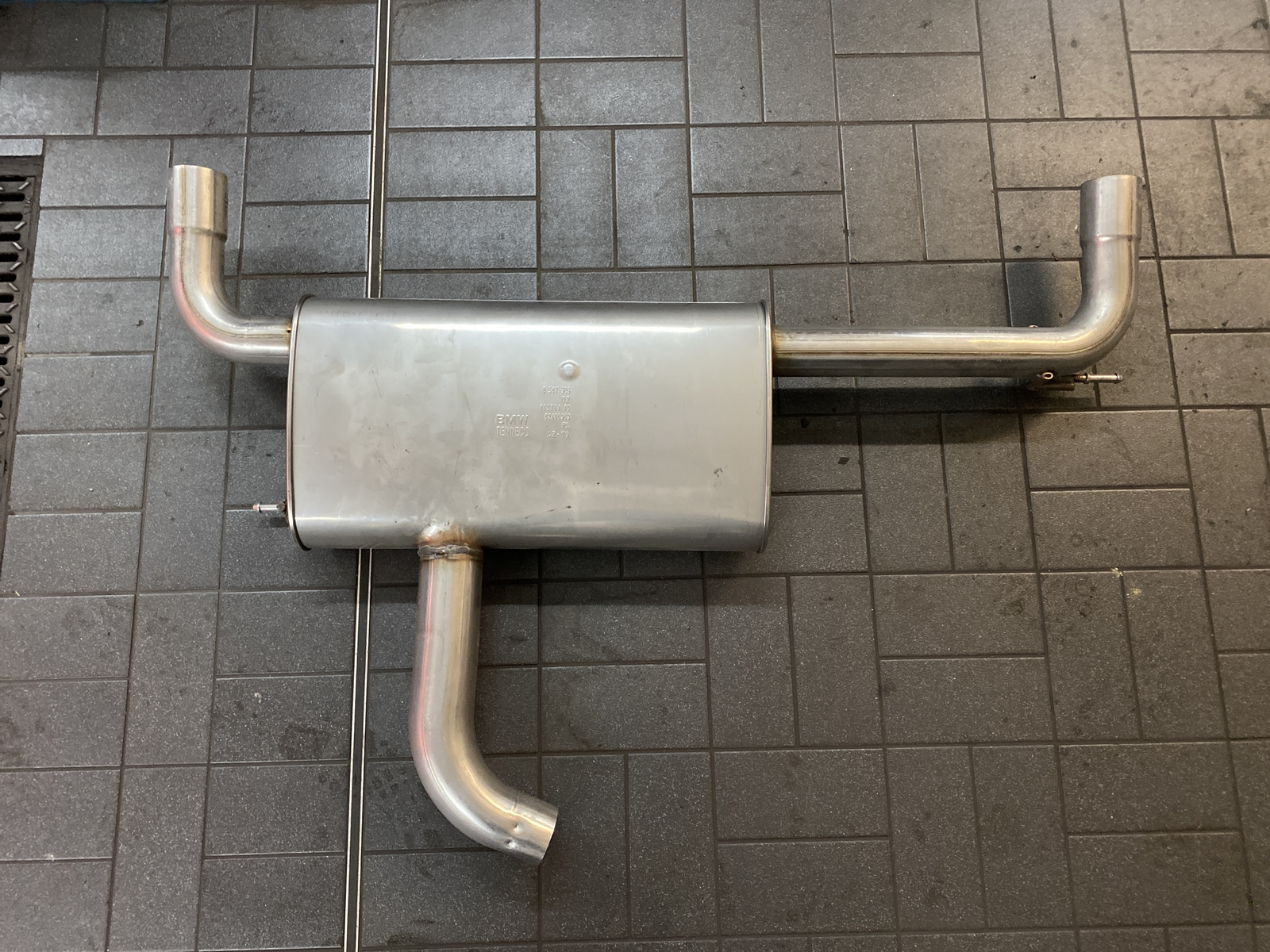 BMW F54 NACHSCHALLDÄMPFER SCR 1830 8587909 Original & NEU | eBay