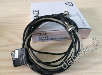 NEW IN BOX KEYENCE LV-S71 (LV-S71T+LV-S71R) Laser Sensor#YC #C