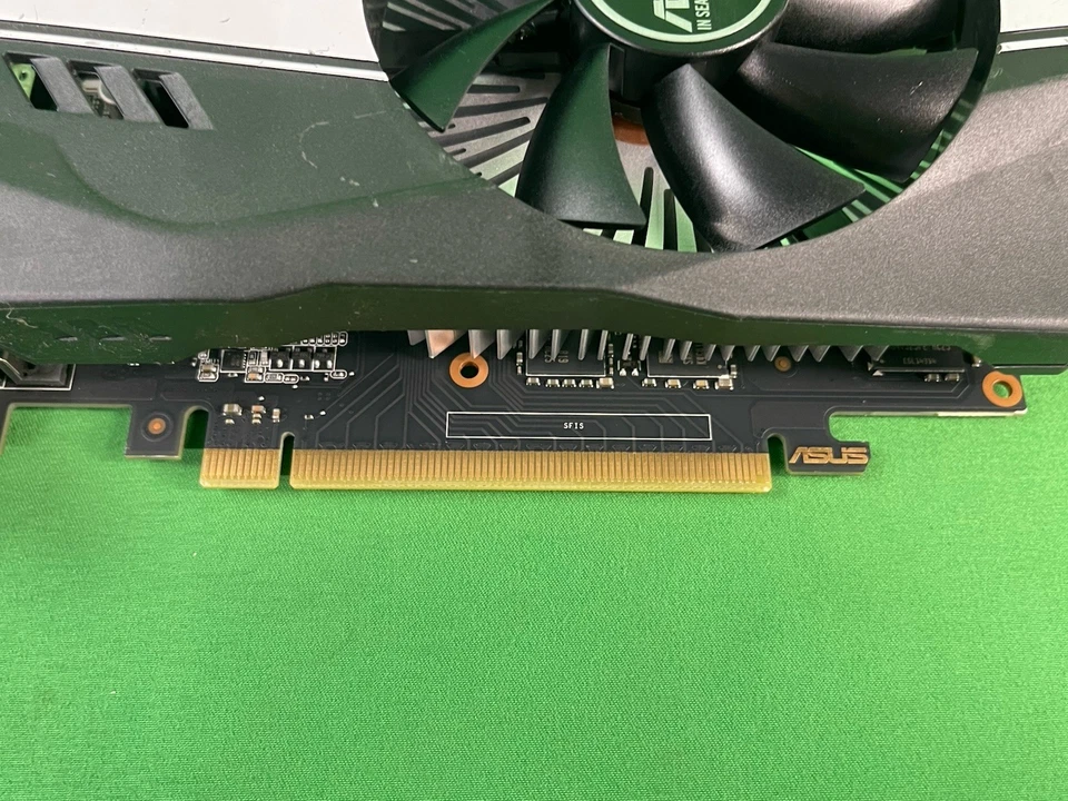 ASUS NVIDIA GeForce GTX 1060 3GB GDDR5 Graphics Card (PH-GTX1060-3G) - Image 3 of 4