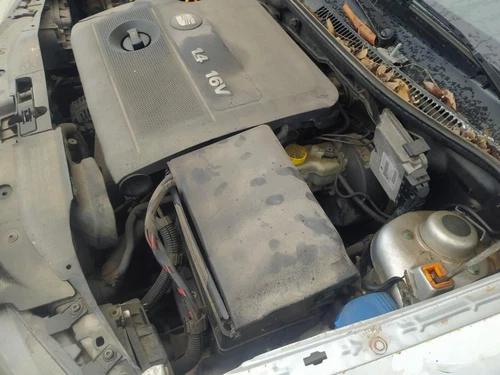 Caja Reles/Fusibles para SEAT CORDOBA BERLINA (6L2) Sport 2002 1691591 - Imagen 1 de 7