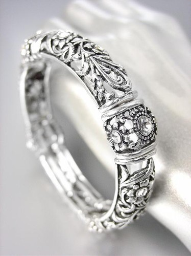 NEW Designer Antique Silver Plated Floral Filigree Crystals Stretch Bracelet - Picture 2 of 2
