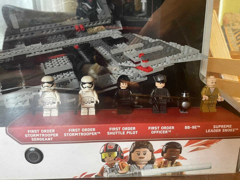 LEGO Star Wars 75190 First Order Star Destroyer, foto 3 di 5