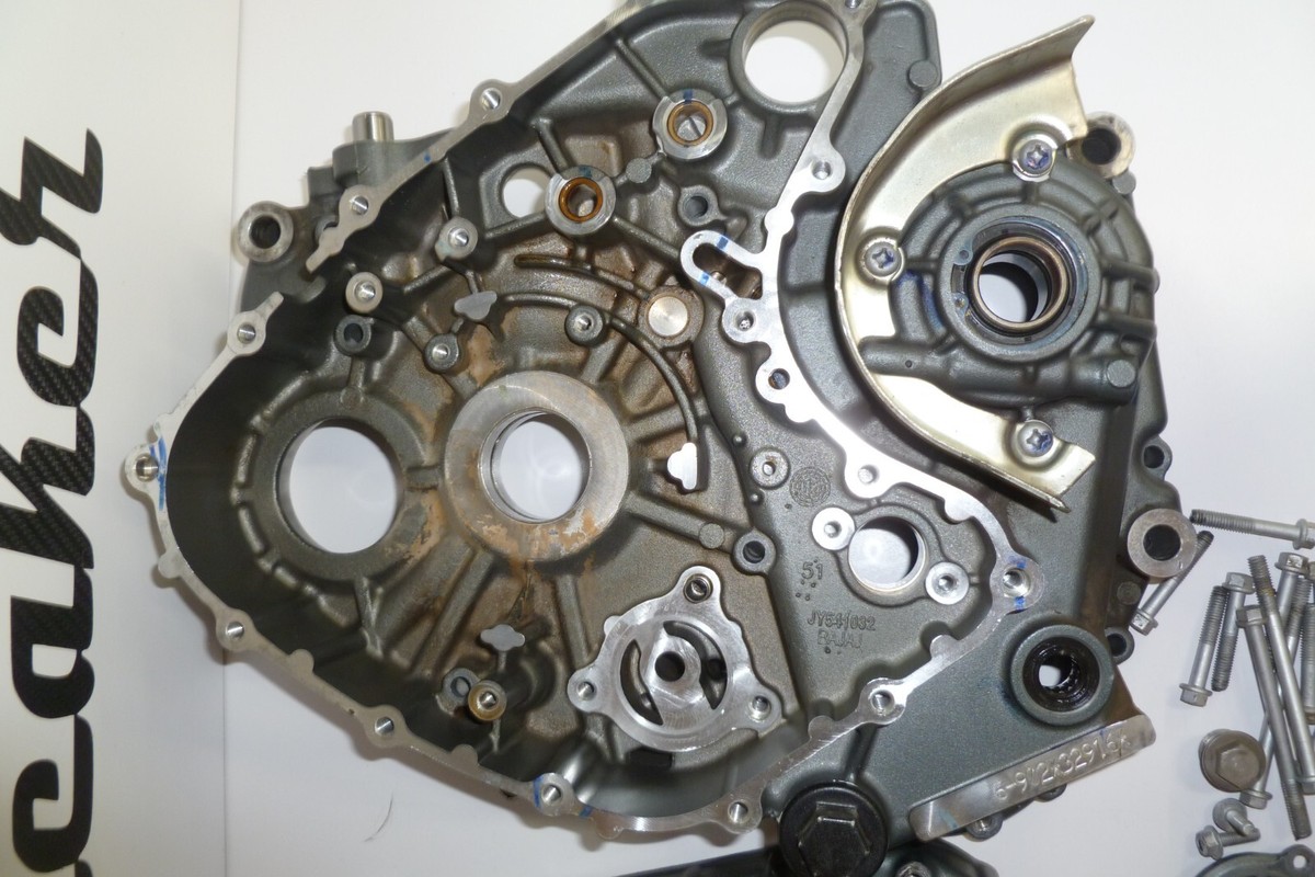 C024 ★KTM EB1032 ★線路、変圧器付き★ジャンク 16 390 Duke KTM Matched Crankcase Set Case 90230000344 2016