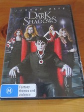 DVD  DARK SHADOWS JOHNNY DEPP     GREAT  ** MUST SEE **
