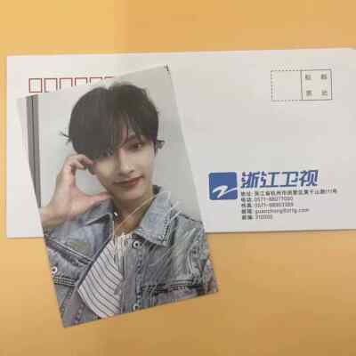 Seventeen Wen Jun Hui Autograph Photos Gifts Send Friend 6 Inch 文俊辉亲笔签名照照片周边