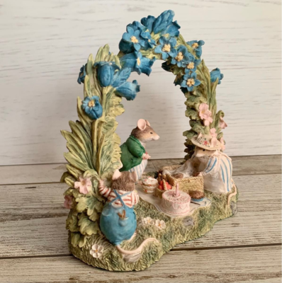置物 Brambley Hedge Paperweight  Rare] Brambly Hedge Spring Tableau Figurine Ornament limited 999