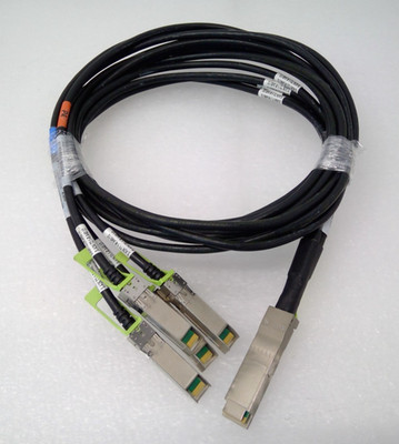 Amphenol NDAQGT-F302 100G QSFP28 to 4x 25G SFP28 Passive DAC Breakout Cable 2M