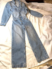 ZARA Light Wash Logo Buttons Blue Distressed V Veck Jumpsuit, sz XS, VGUC