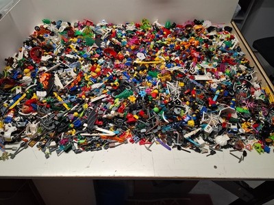 Lego 5,3 Kilo Figuren - Zubehör - Figurenteile