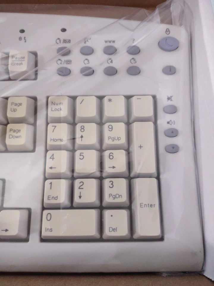 BLEMISHED! HEWLETT PACKARD HP PS/2 WINDOWS KEYBOARD MODEL: SK-2501K | RM0-KBRK  - Image 2 of 4