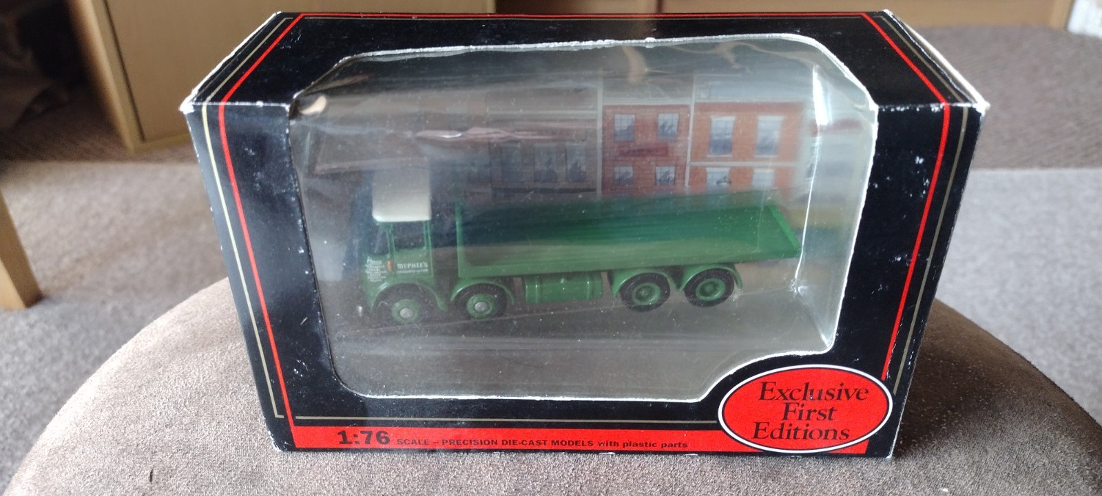 EFE ATKINSON 4 AXLE FLATBED McPHEES-NEWCASTLE-12801 1/76 SCALE