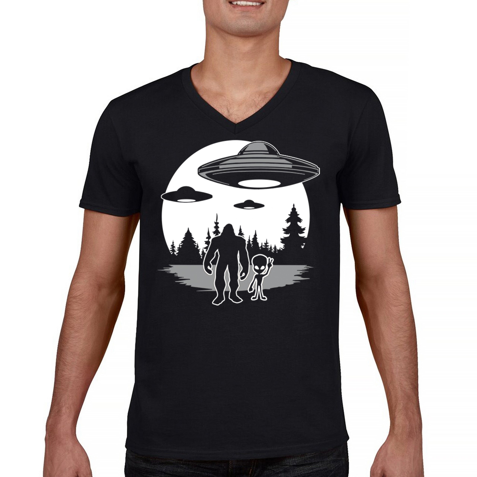 ALTRA Maglietta collo a V Best Friends Alien Bigfoot Moon Space UFO Sasquatch Believe