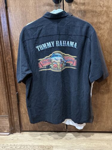 Camicia Tommy Bahama ricamata nera con bottoni manica corta XL seta sigari vecchi - Foto 1 di 11