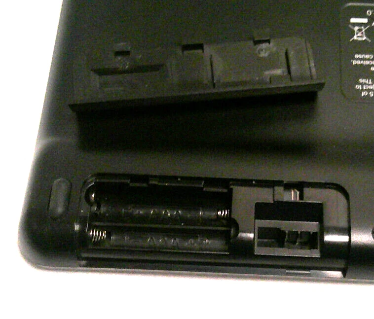 Acer Wireless Keyboard  No USB Receiver KBRF51211  FOR PARTS OR REPAIR. - Image 3 of 4