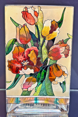 AMIA Studios Hand Painted Glass Tulip Bouquet Tealight Candle Holder Floral 6'' T