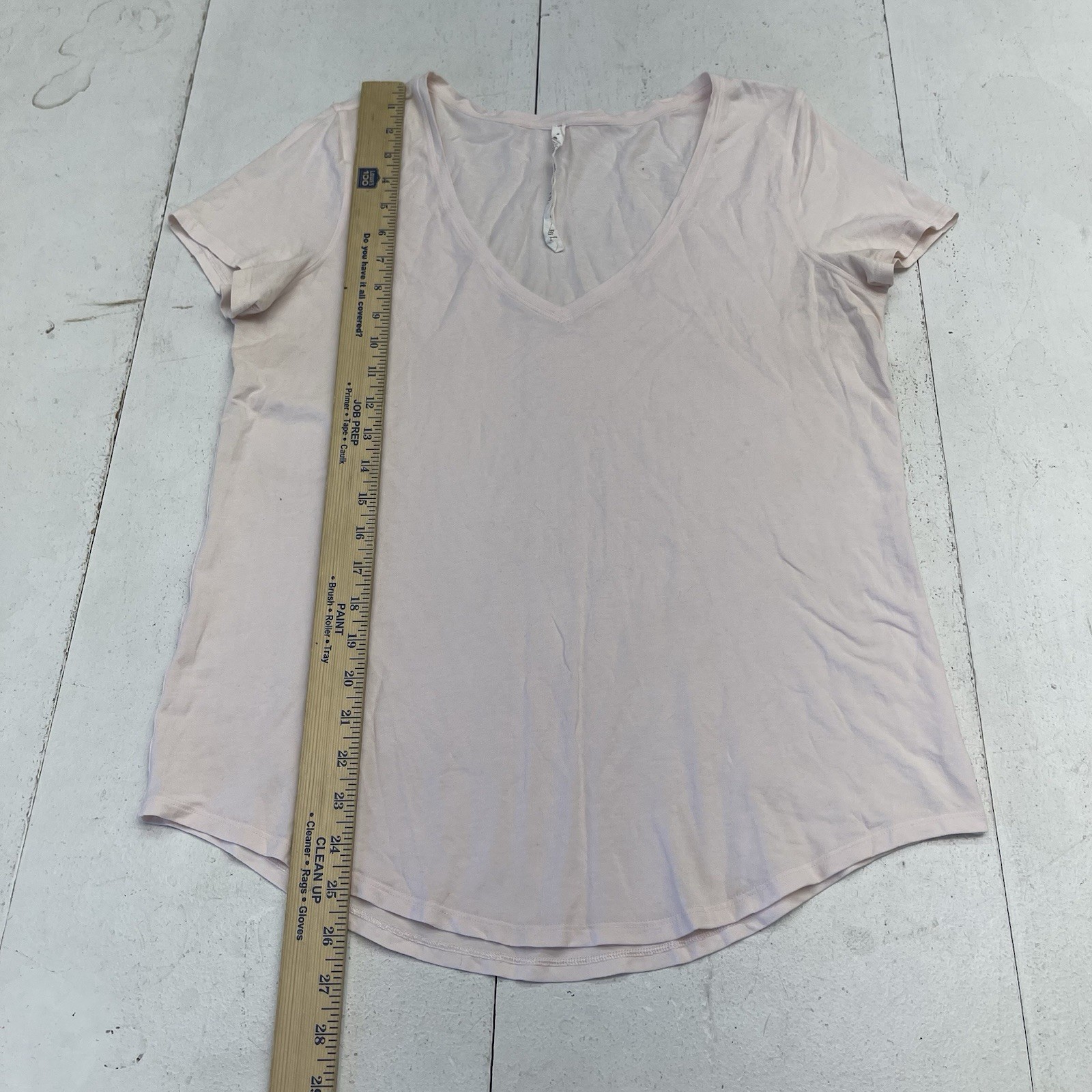 Lululemon Basic Solid Light Pink V Neck Short Sle… - image 5