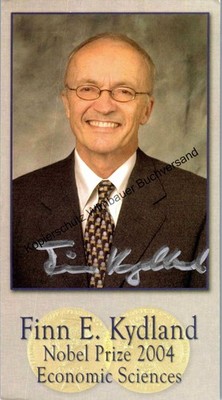 Original Autogramm Finn E. Kydland Nobelpreis für Wirtschaftswissenschaften 2004