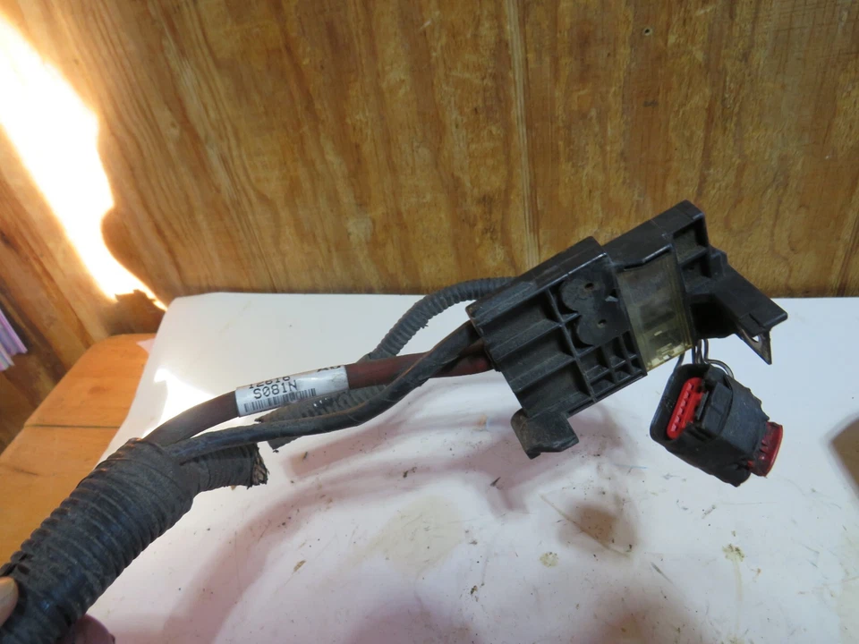 2012 Ford FIESTA TERMINAL CONECTOR FUSÍVEL BATERIA POSITIVA - Imagem 2 de 4