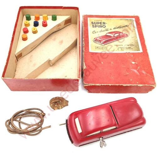 Voiture miniature VERA L'AUTO SUPER SPIRO jouet ancien idée cadeau idéal collectionneur