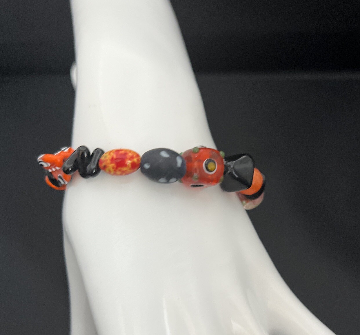 Gold Tone Black Orange White Bead Bracelet – Super Cute 7.75 Inches-image