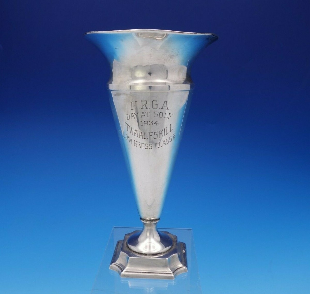 Wallace Sterling Silver Vase Golf Trophy w/ Pedestal Base 9