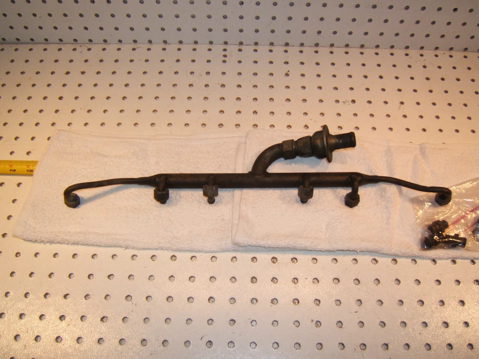 Mercedes W108 250S/280S 6cyl воздушный насос OEM головка боковой винт на 1 трубы и 1 клапан - Изображение 4 из 4