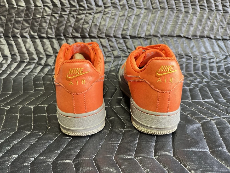 Nike Air Force 1 Low Stealth/Naranja y Gris 7/11/07 (314192-081) 6.5Y Foto 4 de 4