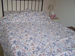 Kingsize duvet cover and pillow cases