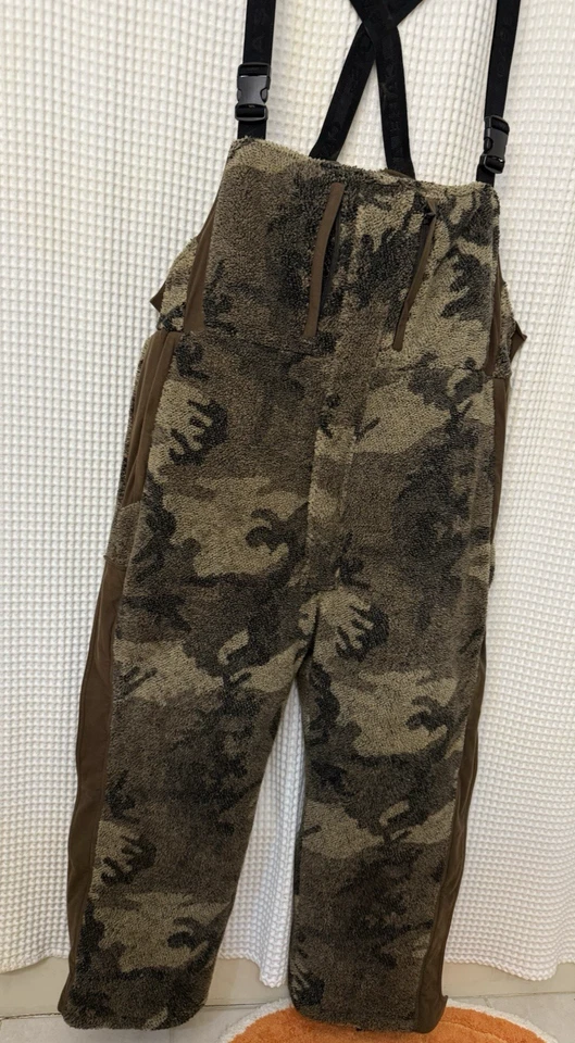Cabela's Berber Fleece Windshear Extreme Insulated Bibs Outfitter Camo 2XL - Image 2 of 4