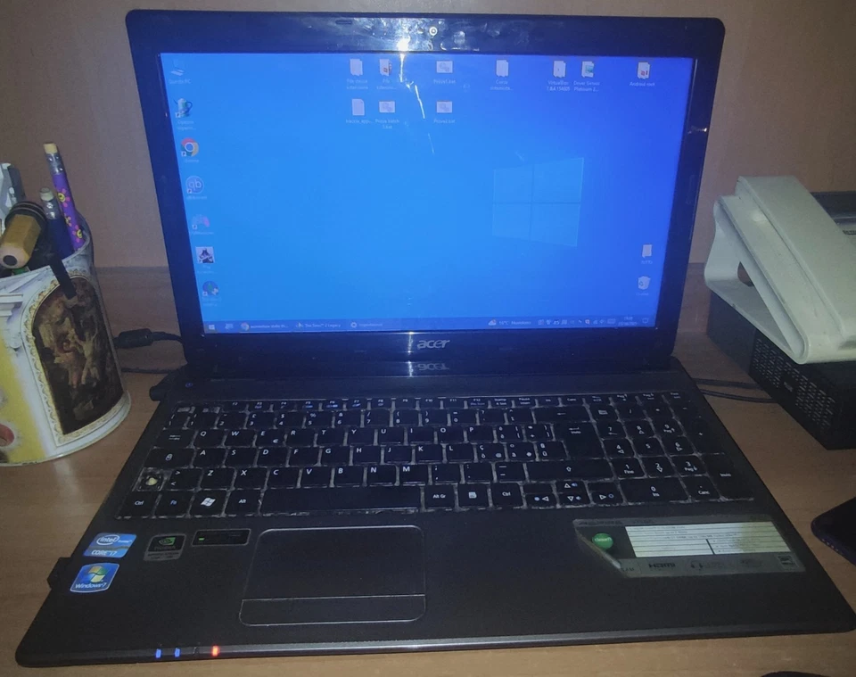 Acer Aspire 5750G - Intel Core i7 2630QM - Nvidia GT540M - RAM 8GB - Immagine 3 di 4