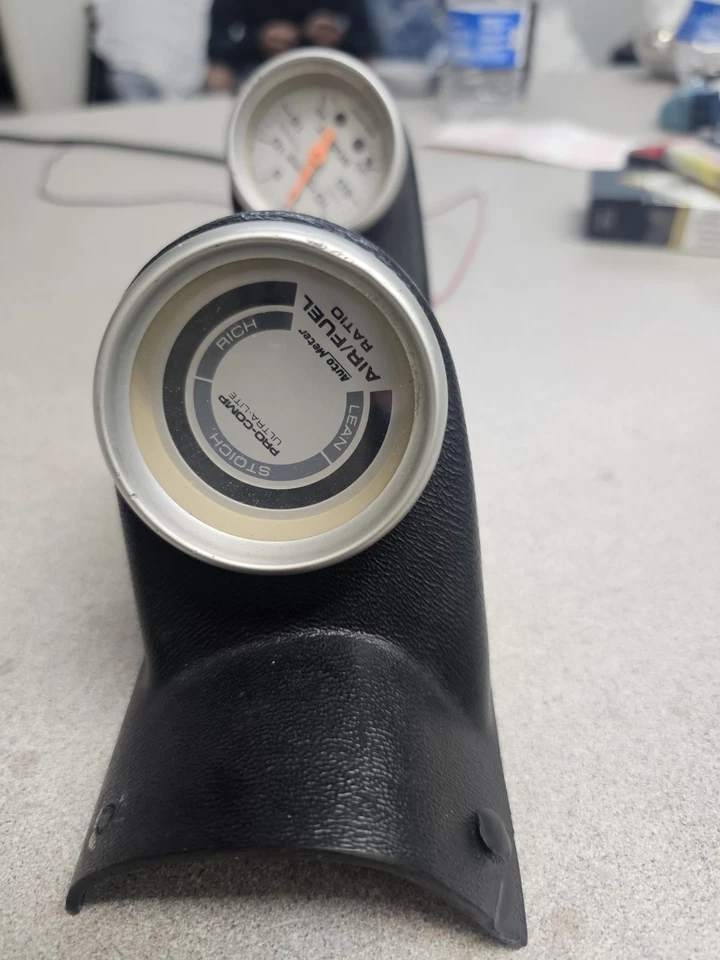 Aftermarket Ultra Lite Pro Comp Gauges With Pod - Image 3 of 4