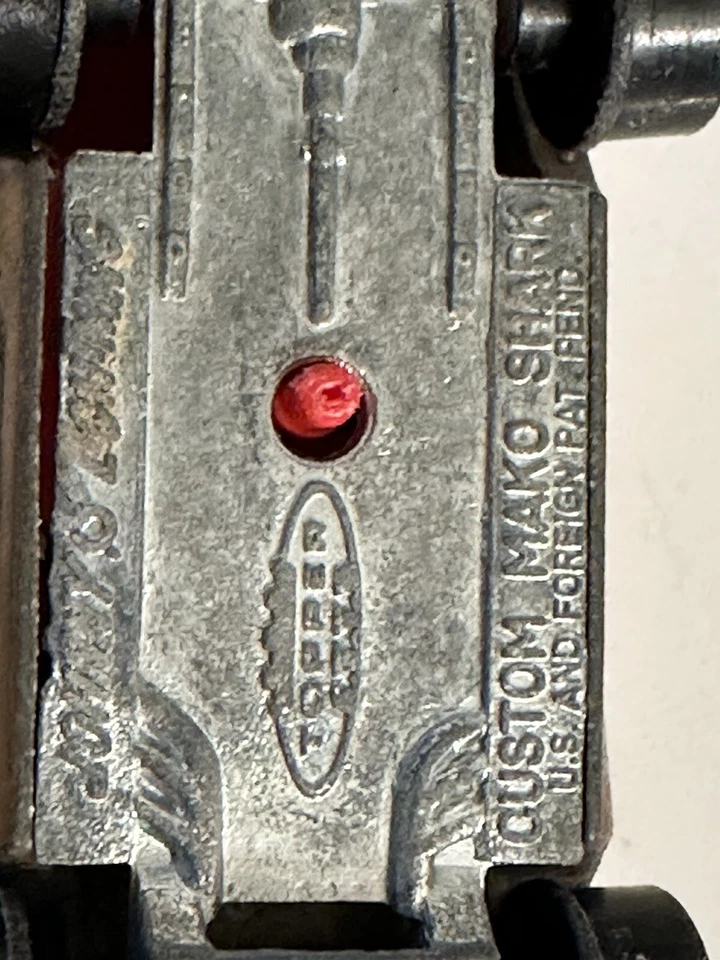 Vintage Johnny Lightning Topper Redline - Custom Mako Shark - Very Good - Image 3 of 4