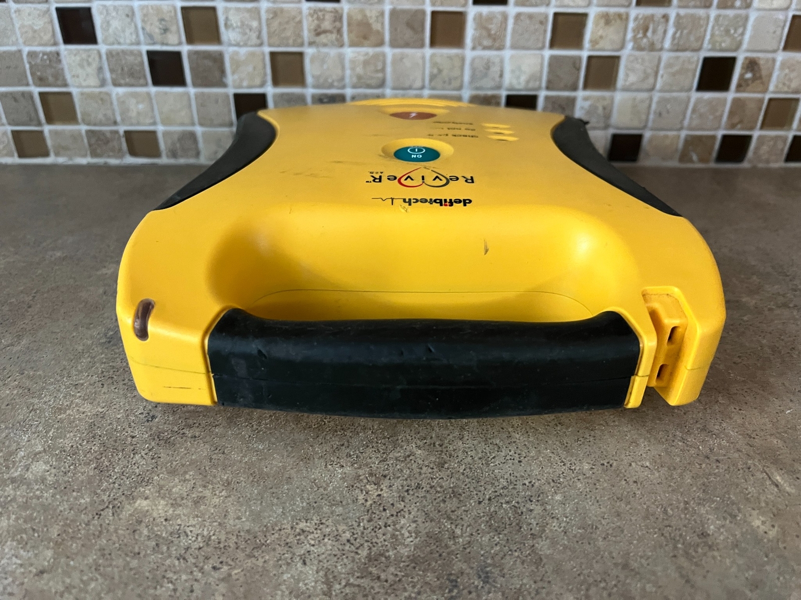 Defibtech Reviver AED DDU100B Defibrillator NO Pads NO BATTERY TESTED